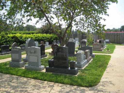 Headstone Poinsettias Los Angeles CA 90014